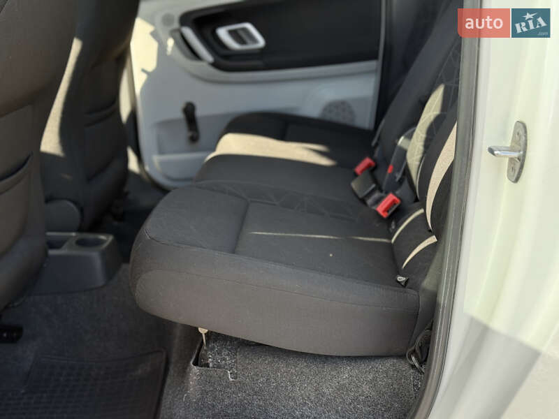 Микровэн Skoda Praktik 2011 в Тернополе фото 22 Микровэн Skoda Praktik 2011 в Тернополе