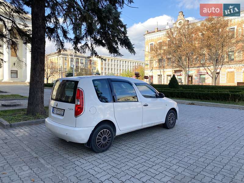 Мінівен Skoda Praktik 2008 в Запоріжжі