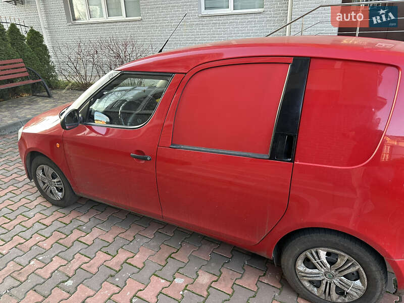 Вантажний фургон Skoda Praktik 2008 в Києві