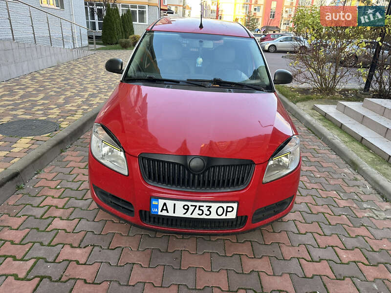 Вантажний фургон Skoda Praktik 2008 в Києві
