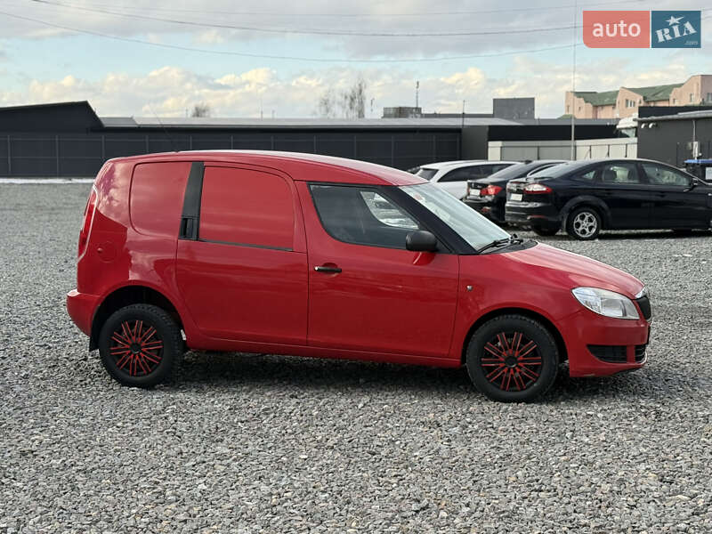 Минивэн Skoda Praktik 2010 в Черновцах