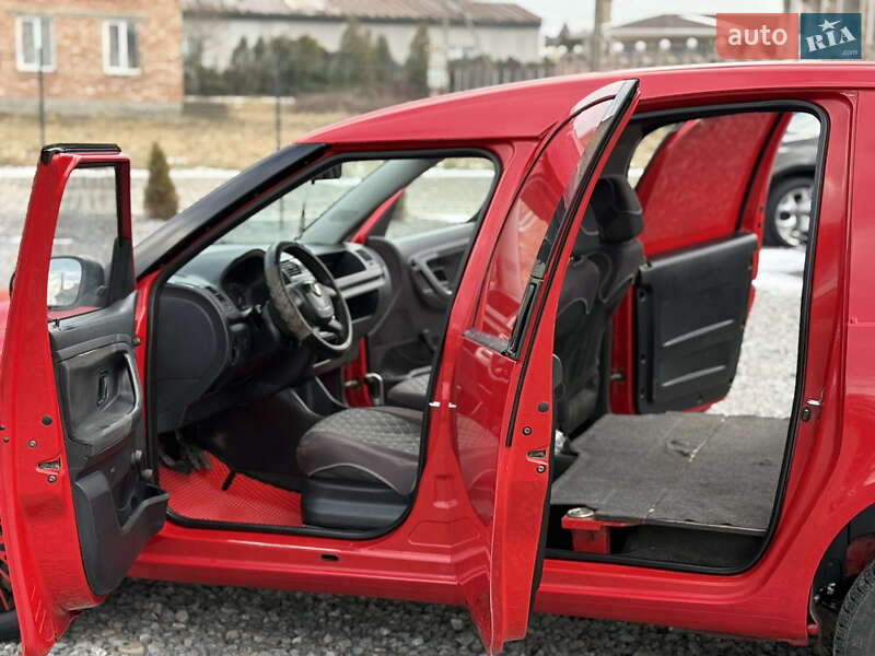 Минивэн Skoda Praktik 2010 в Черновцах