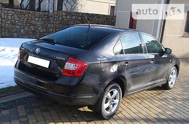 Седан Skoda Rapid 2013 в Львове