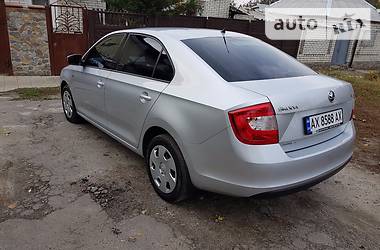 Седан Skoda Rapid 2015 в Харькове