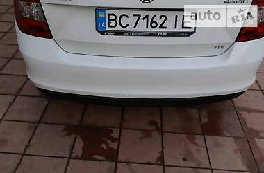 Седан Skoda Rapid 2013 в 
