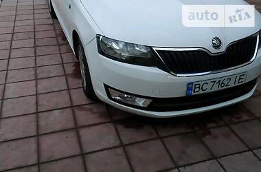 Седан Skoda Rapid 2013 в 