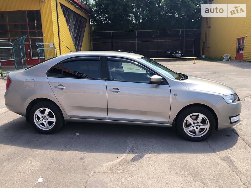 Лифтбек Skoda Rapid 2013 в Житомире фото 4 Лифтбек Skoda Rapid 2013 в Житомире