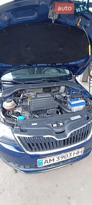 Хэтчбек Skoda Rapid 2017 в Житомире