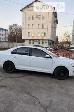 Лифтбек Skoda Rapid 2013 в 