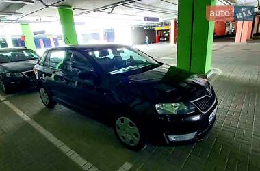 Хэтчбек Skoda Rapid 2015 в 