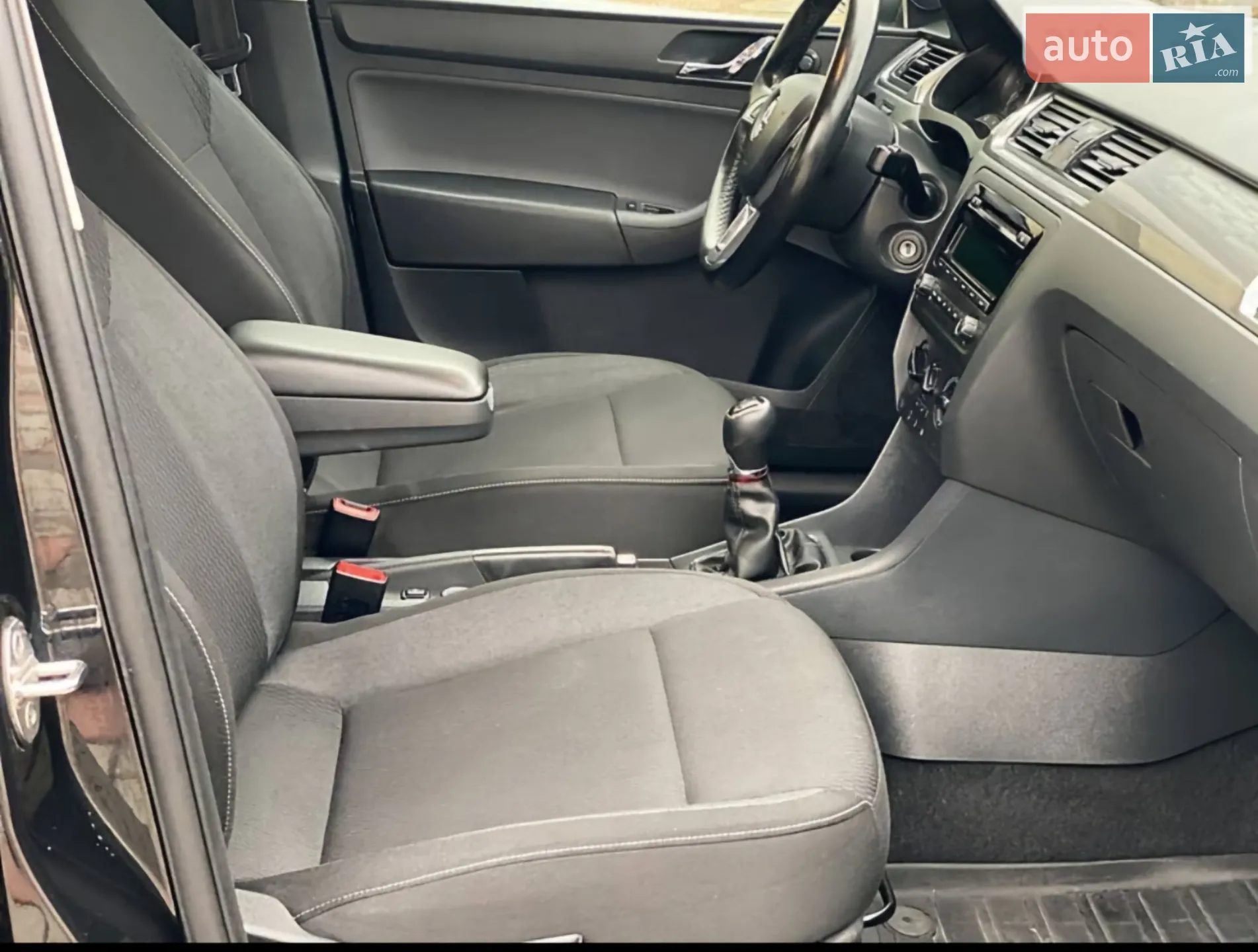 2015 Skoda Rapid - мініатюра 8