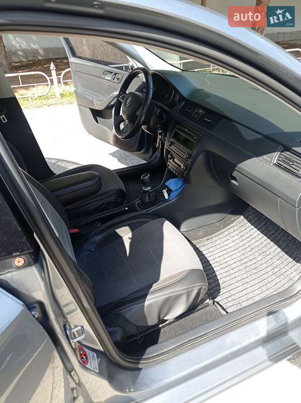 Лифтбек Skoda Rapid 2013 в Прилуках фото 5 Лифтбек Skoda Rapid 2013 в Прилуках