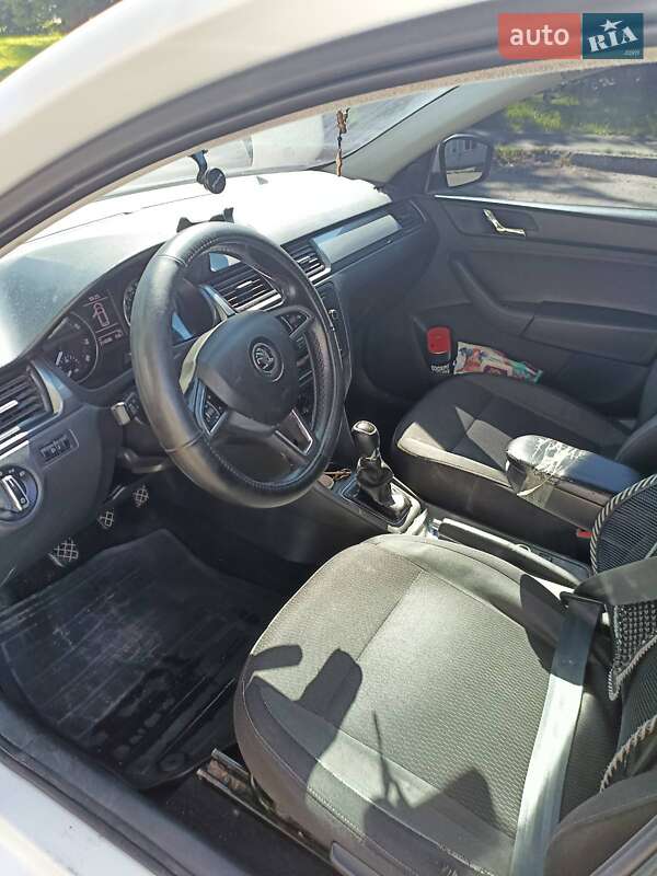 Хэтчбек Skoda Rapid 2014 в Львове