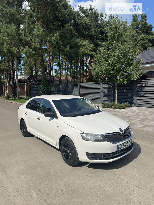 Лифтбек Skoda Rapid 2014 в Киеве