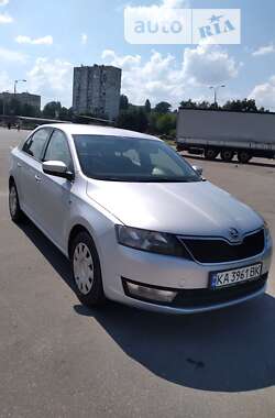 Хэтчбек Skoda Rapid 2013 в Киеве