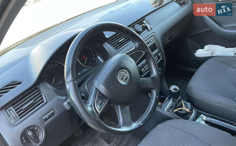 Ліфтбек Skoda Rapid 2013 в Львові