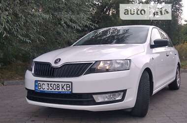 Хэтчбек Skoda Rapid 2015 в Львове