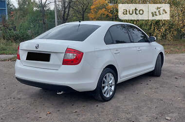 Лифтбек Skoda Rapid 2013 в Львове