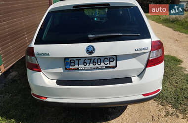 Хетчбек Skoda Rapid 2014 в 
