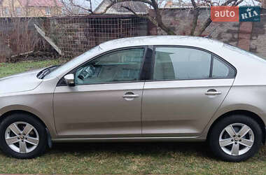 Лифтбек Skoda Rapid 2016 в 
