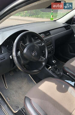 Лифтбек Skoda Rapid 2013 в 
