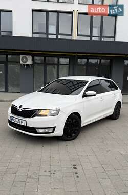 Хетчбек Skoda Rapid 2015 в Новояворівську