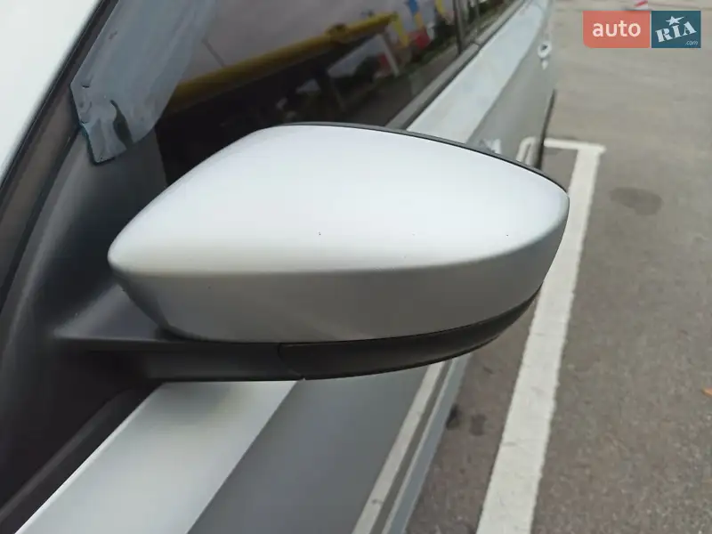 Skoda Rapid 2013 VIN TMBAN2NH3DB100653 фото оголошення 13 з 63