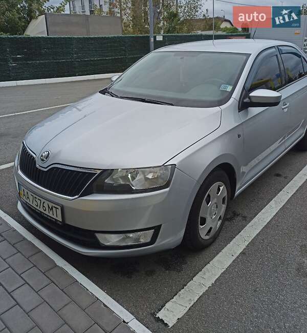 Лифтбек Skoda Rapid 2013 в Киеве