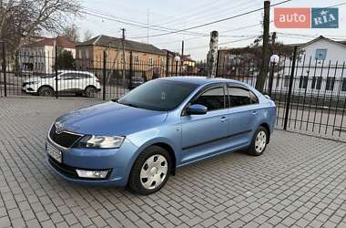 Лифтбек Skoda Rapid 2013 в Знаменке