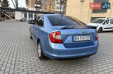 Лифтбек Skoda Rapid 2013 в Знаменке