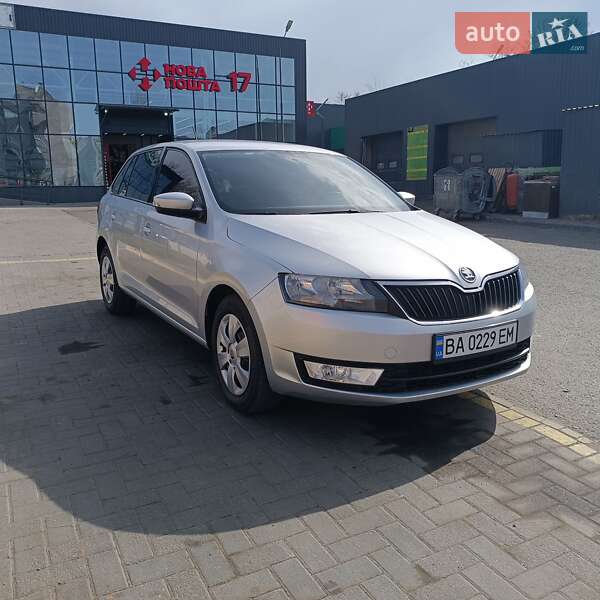 Хэтчбек Skoda Rapid 2016 в 