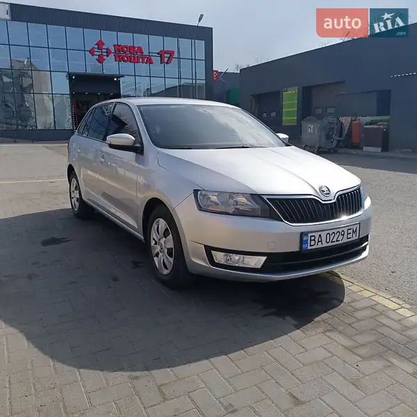 Хэтчбек Skoda Rapid 2016 в 