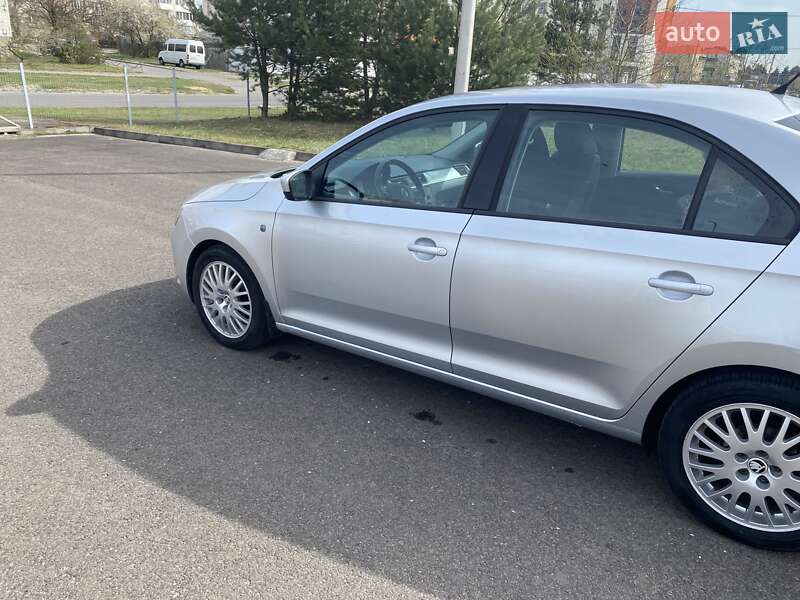 Лифтбек Skoda Rapid 2013 в Ковеле