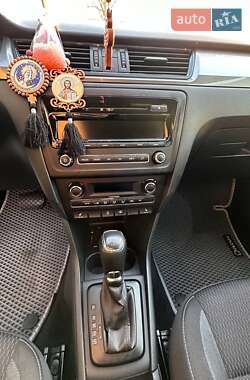 Ліфтбек Skoda Rapid 2013 в 