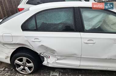 Лифтбек Skoda Rapid 2012 в 
