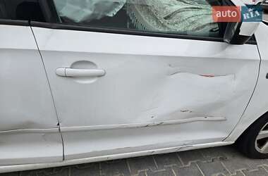 Лифтбек Skoda Rapid 2012 в 