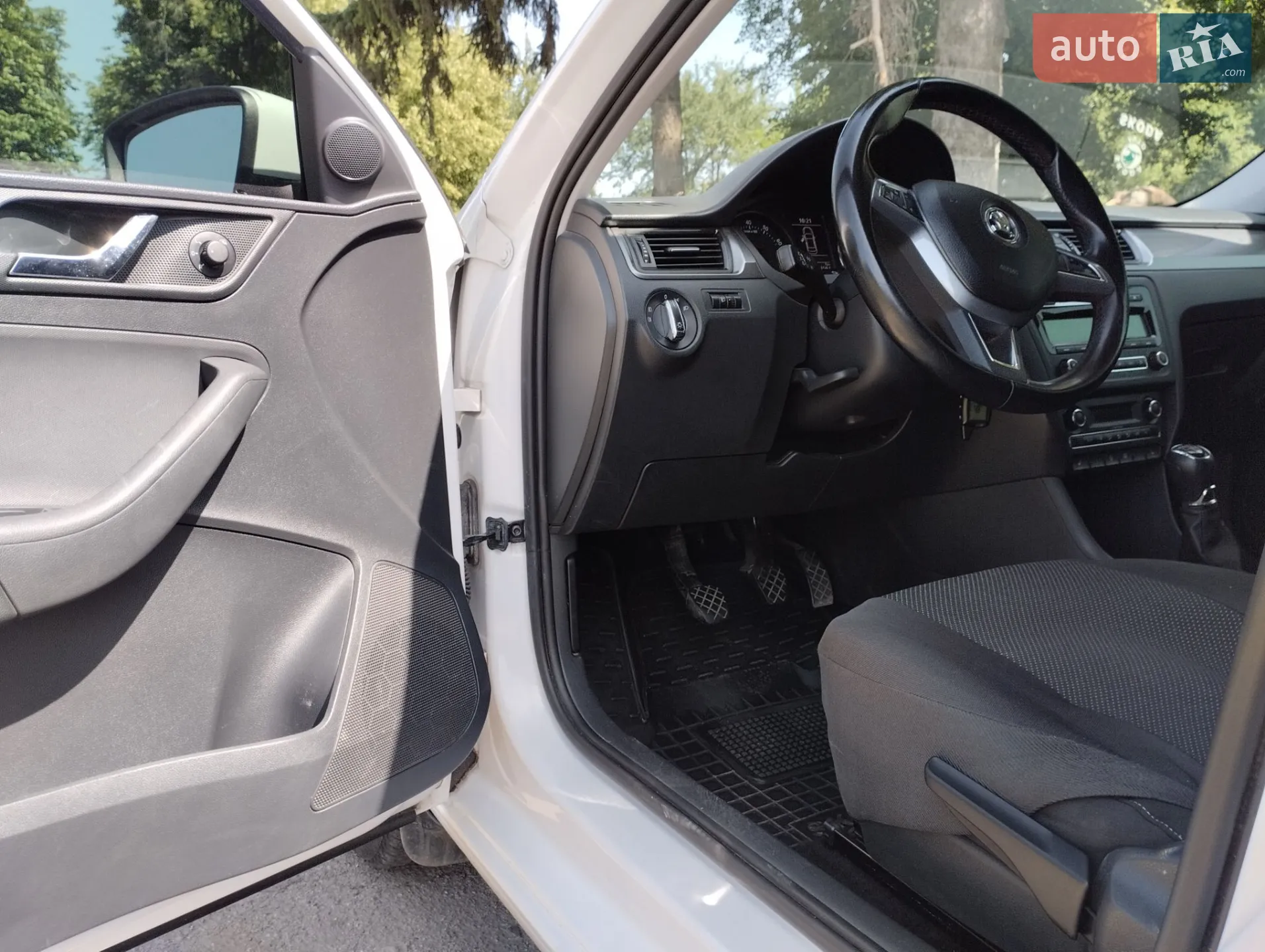 2015 Skoda Rapid - мініатюра 22