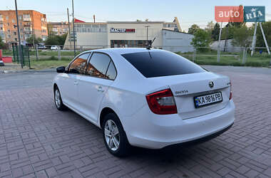 Лифтбек Skoda Rapid 2015 в 