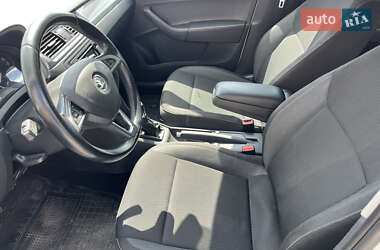Хэтчбек Skoda Rapid 2015 в 