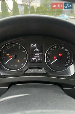 Лифтбек Skoda Rapid 2013 в 