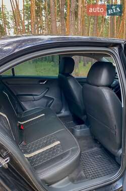 Лифтбек Skoda Rapid 2014 в 