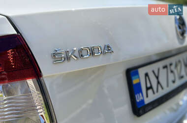 Лифтбек Skoda Rapid 2015 в 
