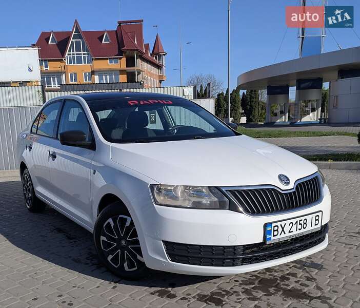 Лифтбек Skoda Rapid 2013 в Староконстантинове