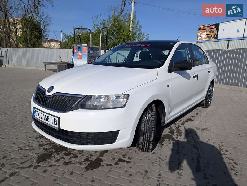 Лифтбек Skoda Rapid 2013 в Староконстантинове