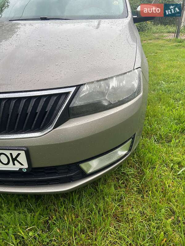 Лифтбек Skoda Rapid 2013 в Фастове