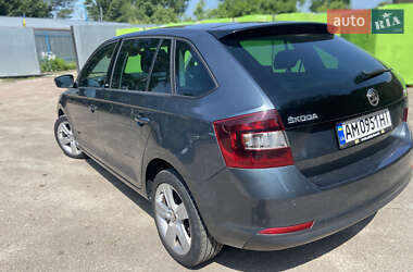 Хэтчбек Skoda Rapid 2015 в 