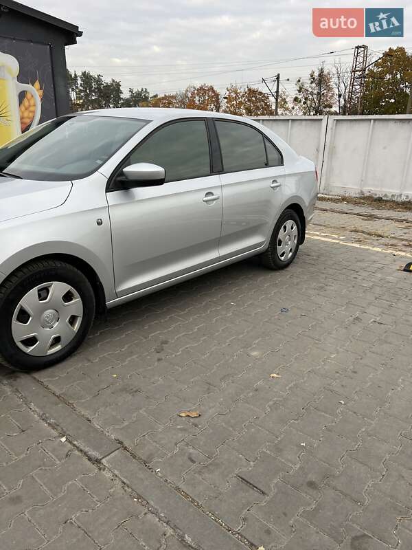 Ліфтбек Skoda Rapid 2013 в Києві