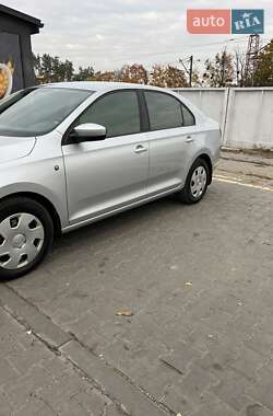 Лифтбек Skoda Rapid 2013 в 