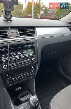 Лифтбек Skoda Rapid 2013 в 