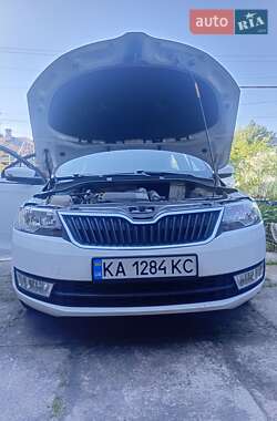 Лифтбек Skoda Rapid 2015 в 